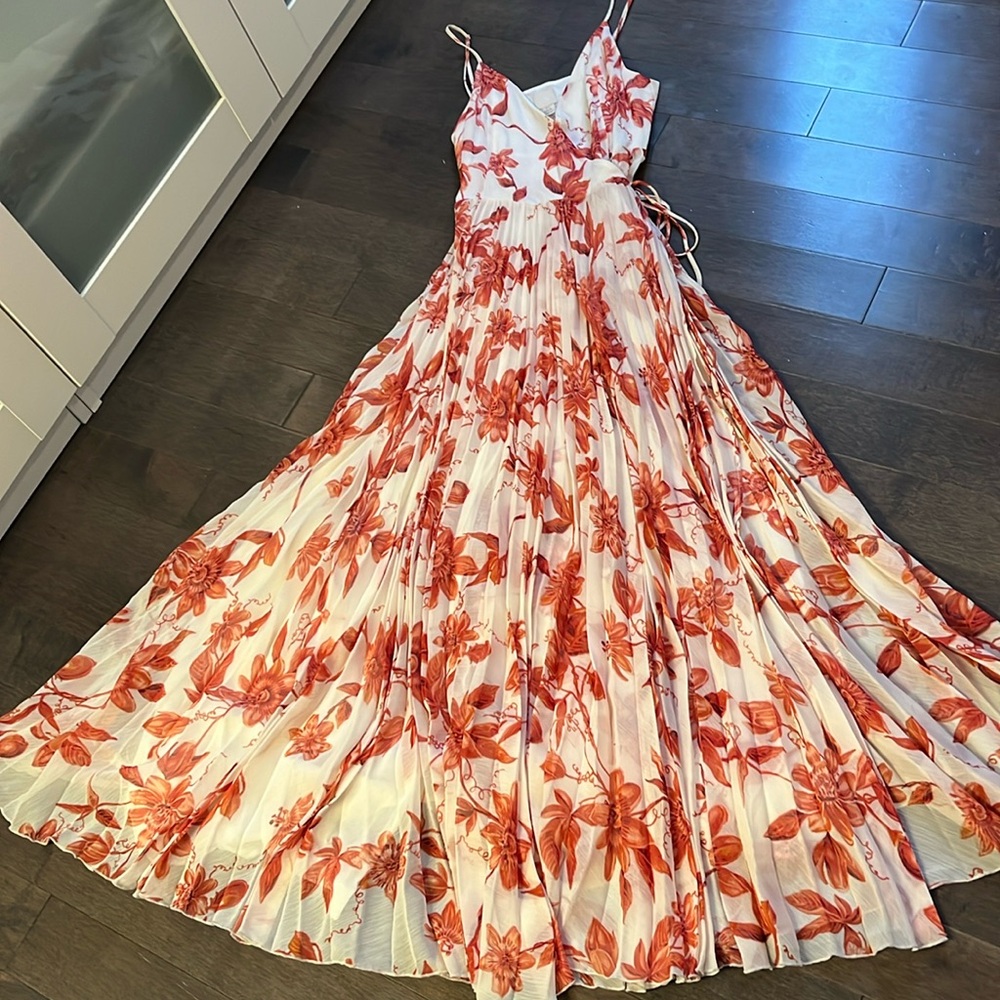 Printed red and white dress